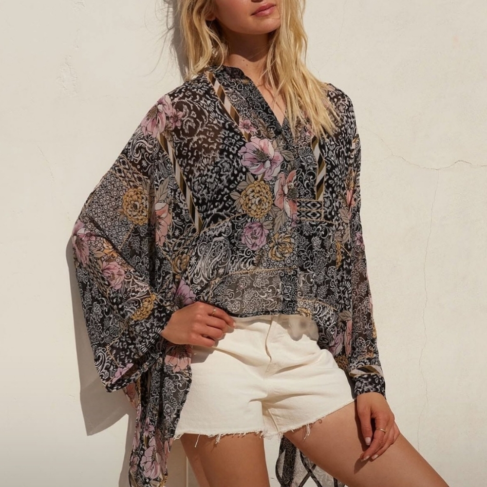 NWT Floral Black and Pink Women's Top